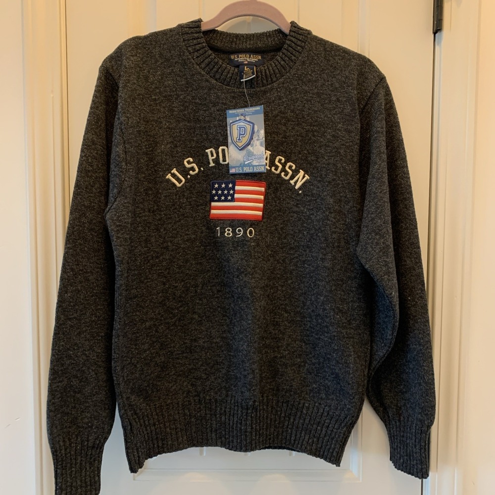 NWT‎ U.S. Polo Assn. Men's Large Dark Grey Sweater Embroidered Flag On Front